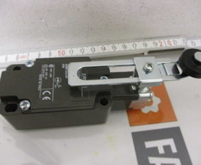 Датчик
INTERRUTTORE POSIZIONE METALLO
CON ROTELLA IN PLASTICA BREMAS ERSCE